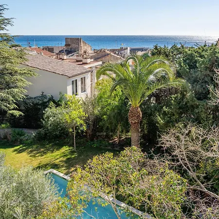 Le Petit Clos St Devote Par Dodo A