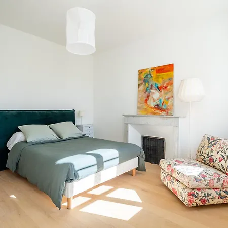 Le Petit Clos St Devote Par Dodo A * Каси